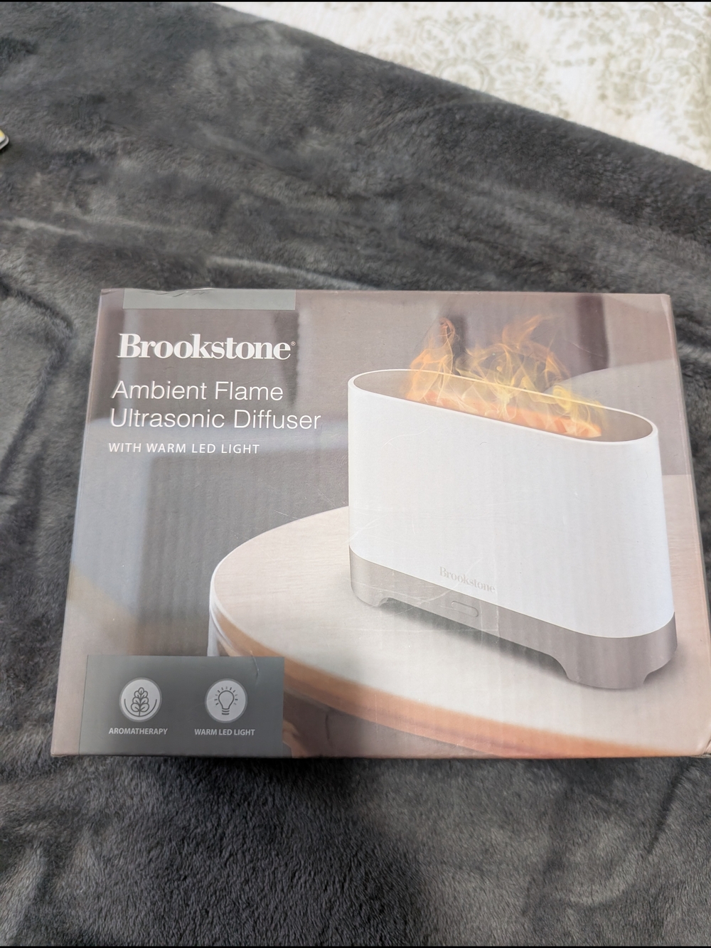 New In Box Brookstone Ambient Flame Ultrasonic Diffuser - White